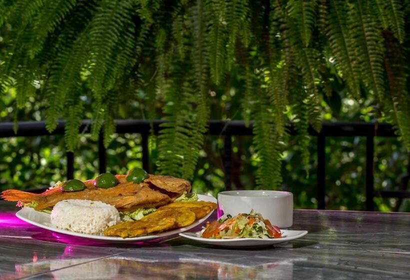 هتل El Peñon De Constantino   Tatacoa