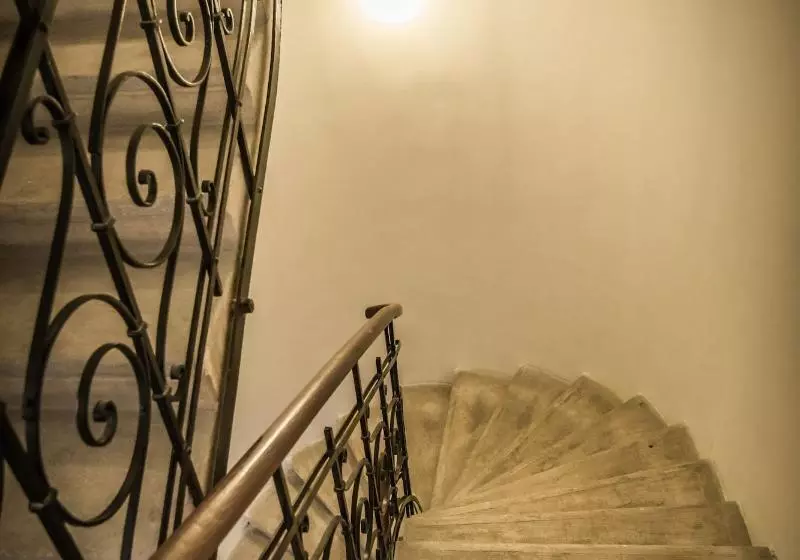 هتل Elisabeth Old Town