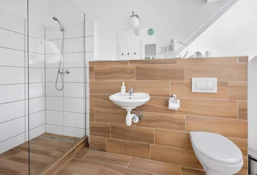 هتل Elisabeth Old Town