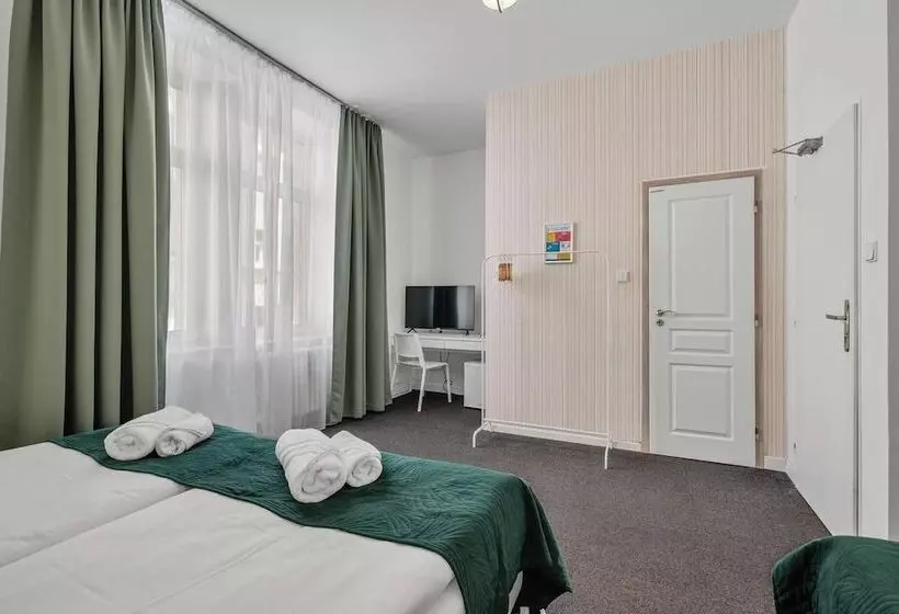 هتل Elisabeth Old Town