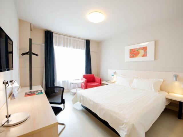 בית מלון כפרי Jinjiang Inn Xianning Yinquan Avenue Hot Spring