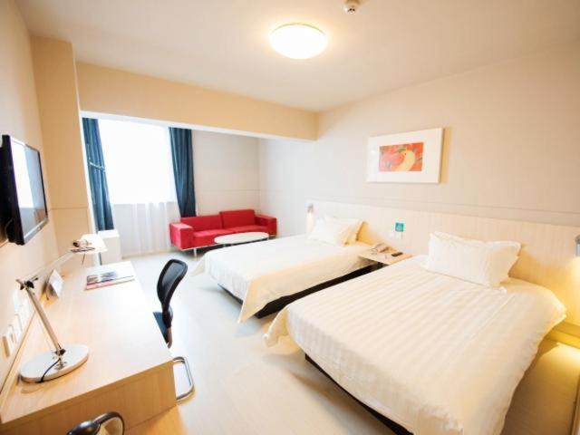 בית מלון כפרי Jinjiang Inn Xianning Yinquan Avenue Hot Spring