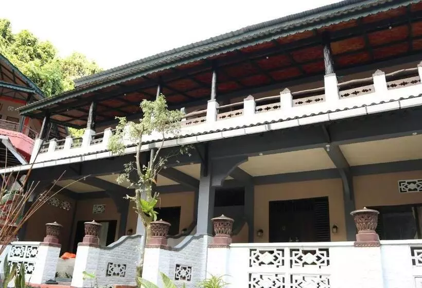 ホテル Jungle Inn Bukit Lawang