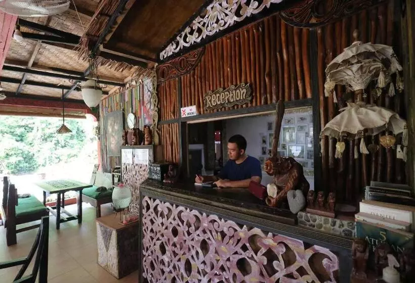ホテル Jungle Inn Bukit Lawang