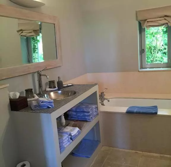 ホテル La Borie En Provence