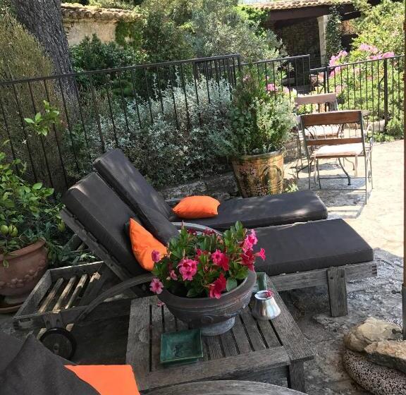 فندق La Borie En Provence