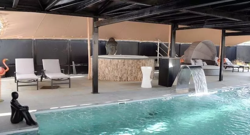 Hotelli Monte Cristo