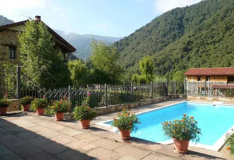 Hotelli Posada El Hoyal