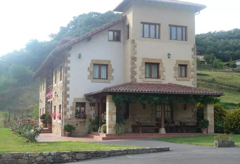 Hotelli Posada El Hoyal