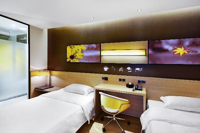 Iu Hotel Tianjin Jinghai Shengli Avenue