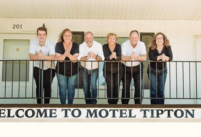 Motel Tipton