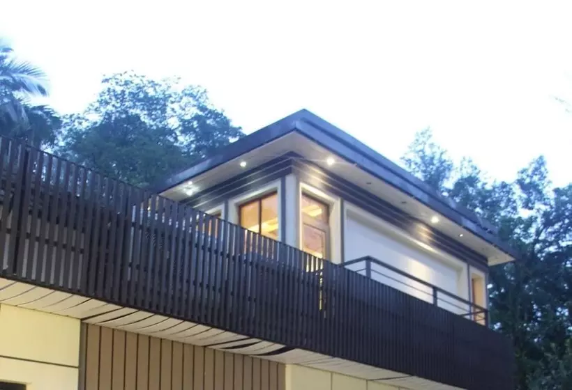 هتل Bottomhill Palace