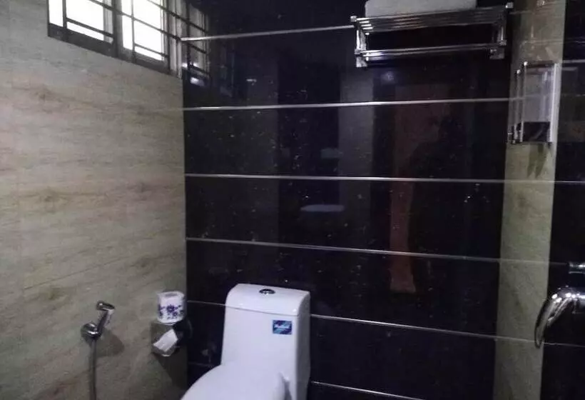 هتل Bottomhill Palace