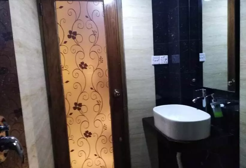 هتل Bottomhill Palace