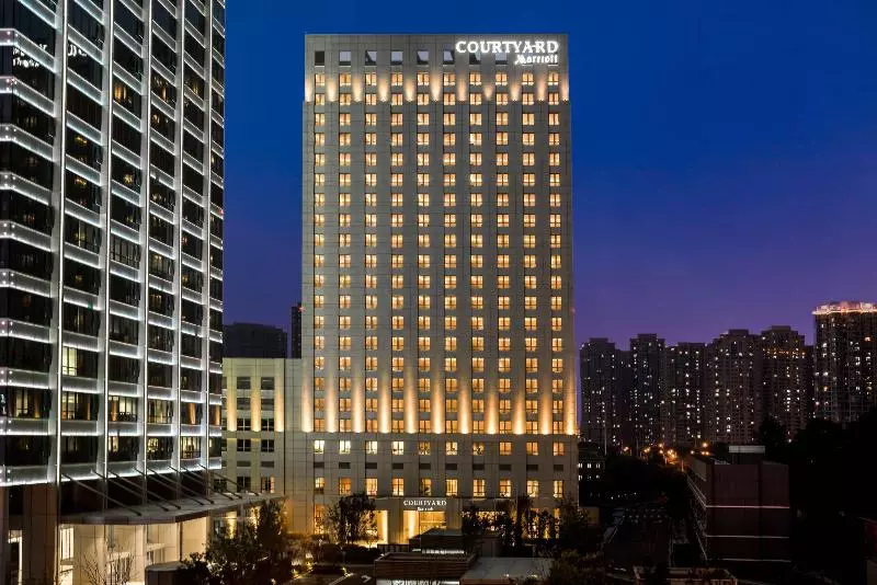 هتل Courtyard By Marriott Tianjin Hongqiao