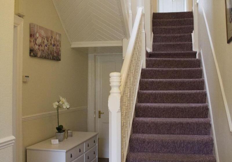 酒店 Hazeldene Guest House