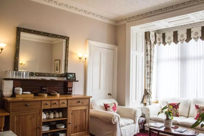 Hotelli Hazeldene Guest House