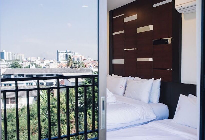 هتل Luxury Residence