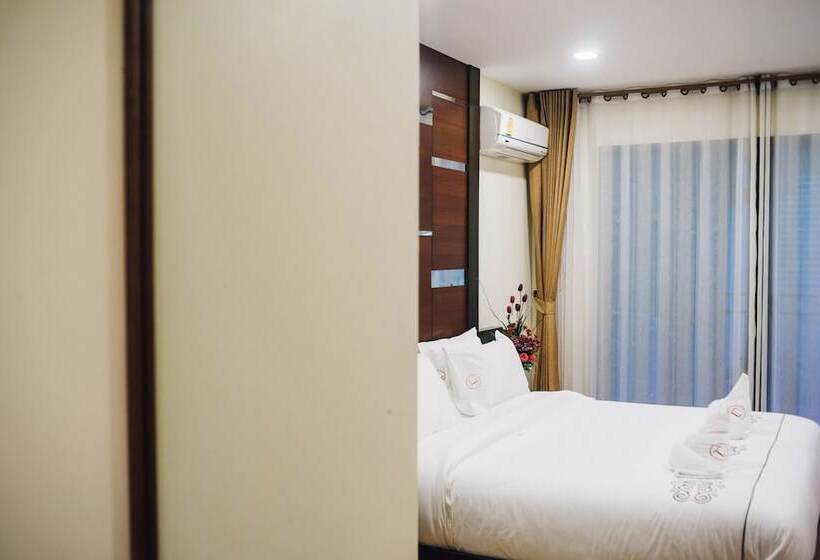 هتل Luxury Residence