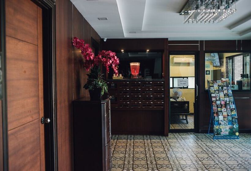 هتل Luxury Residence