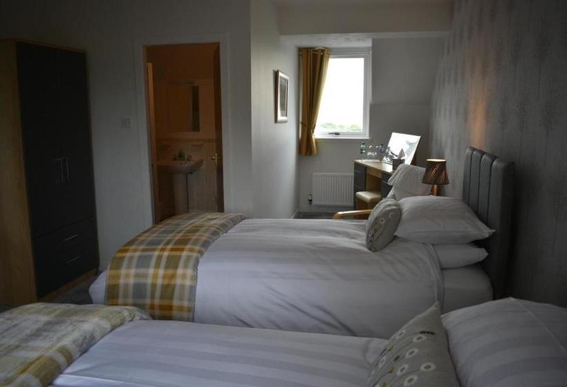 Отель Monturpie Guest House