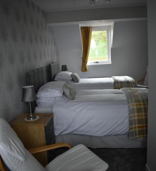 Отель Monturpie Guest House