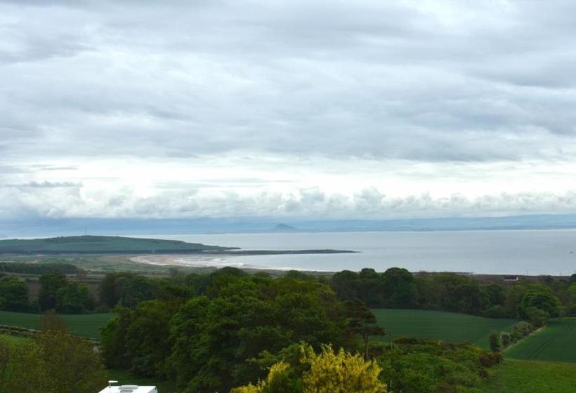 Отель Monturpie Guest House