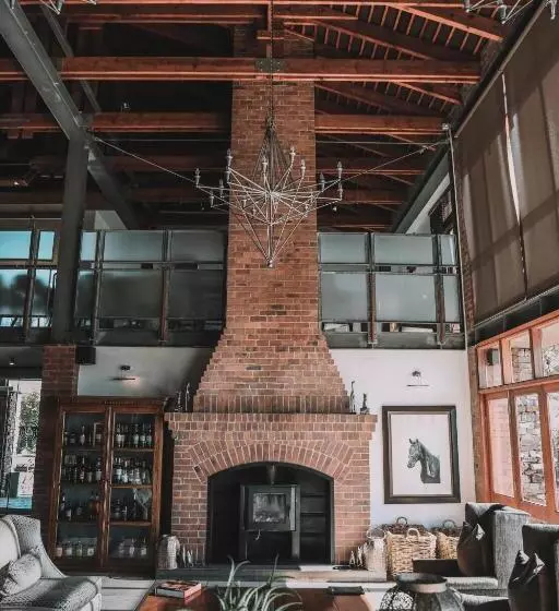 Riboville Boutique Hotel And Restaurant