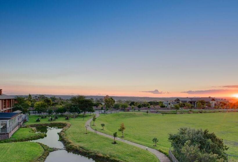 Riboville Boutique Hotel And Restaurant