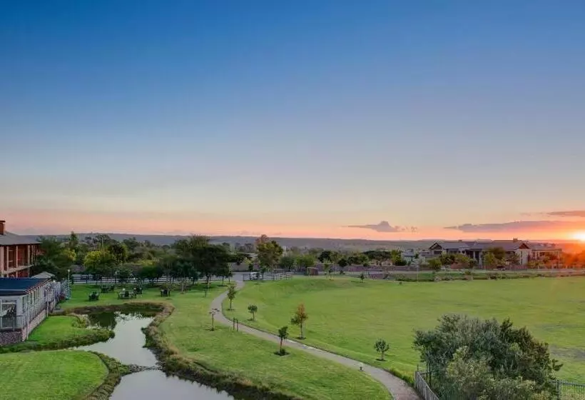 Riboville Boutique Hotel And Restaurant