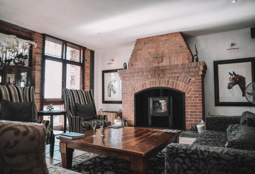 Riboville Boutique Hotel And Restaurant