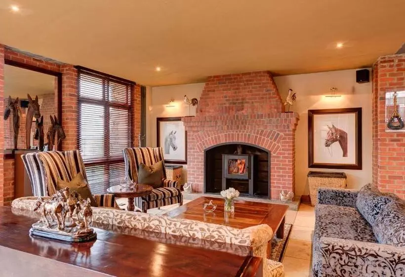 Riboville Boutique Hotel And Restaurant