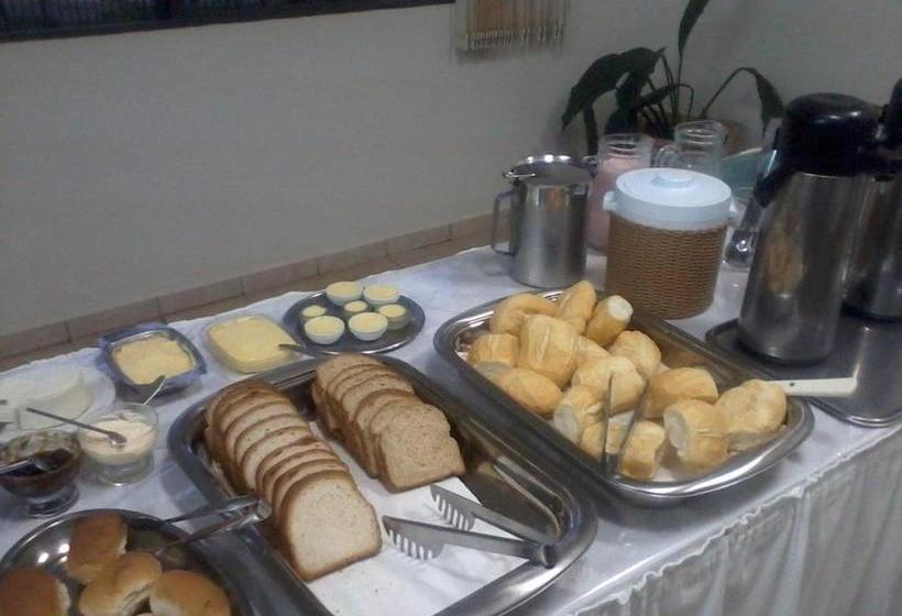 فندق Sevilha Park