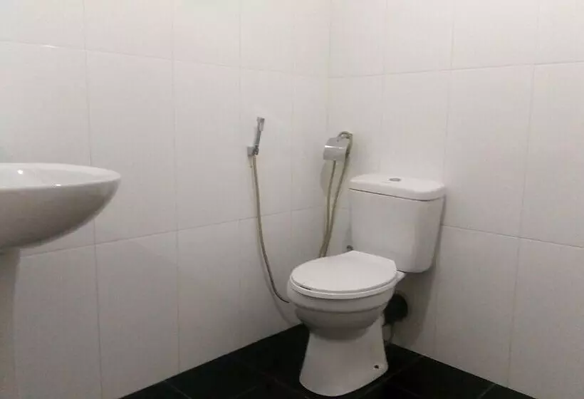 هتل Umesh Home Stay