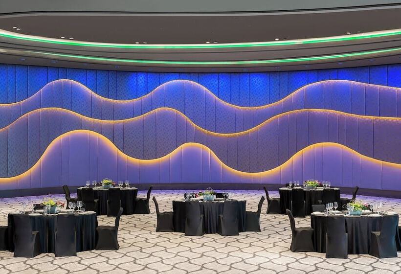 هتل W Dubai The Palm