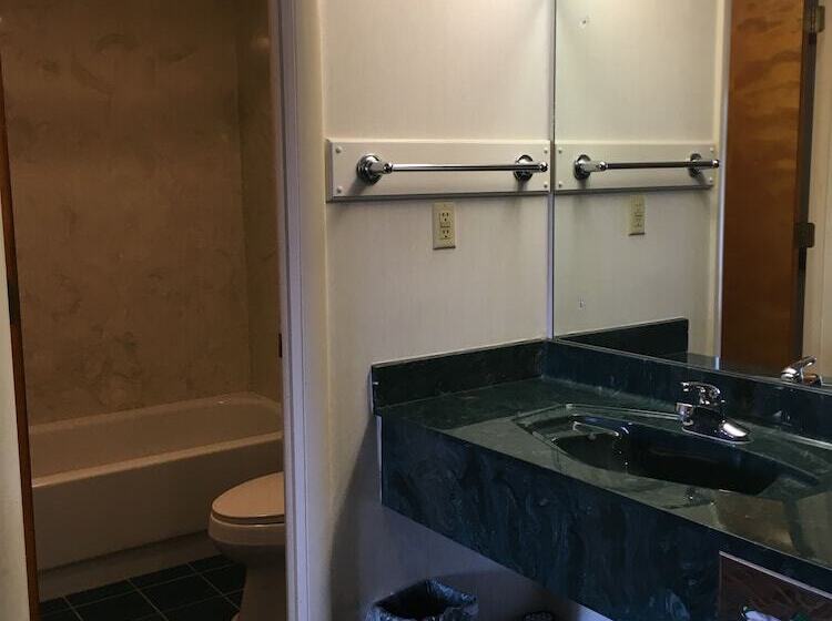 מוטל Imperial Lodge