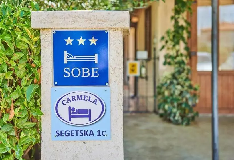 B&b Carmela
