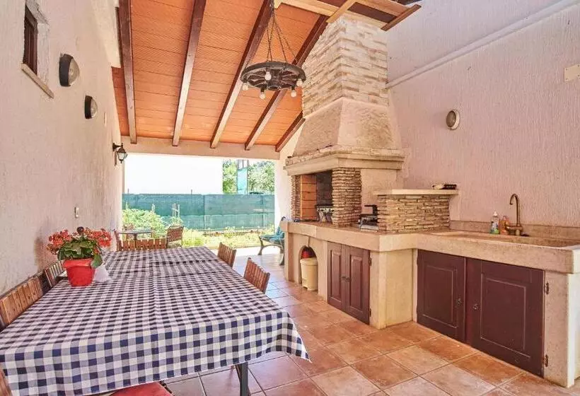 B&b Carmela