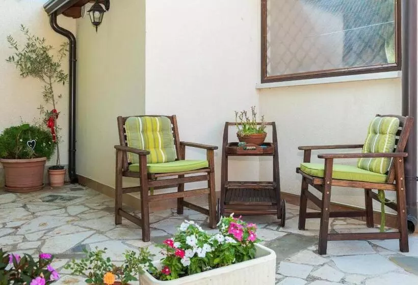 B&b Carmela