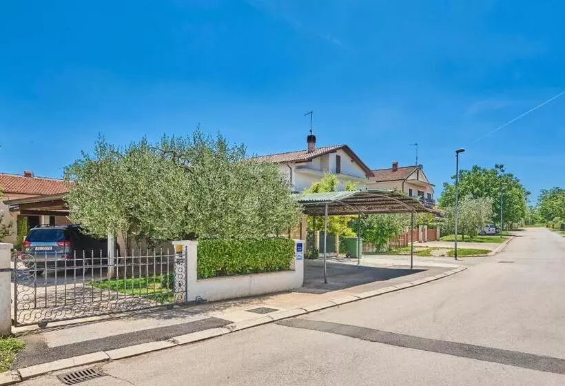 B&b Carmela