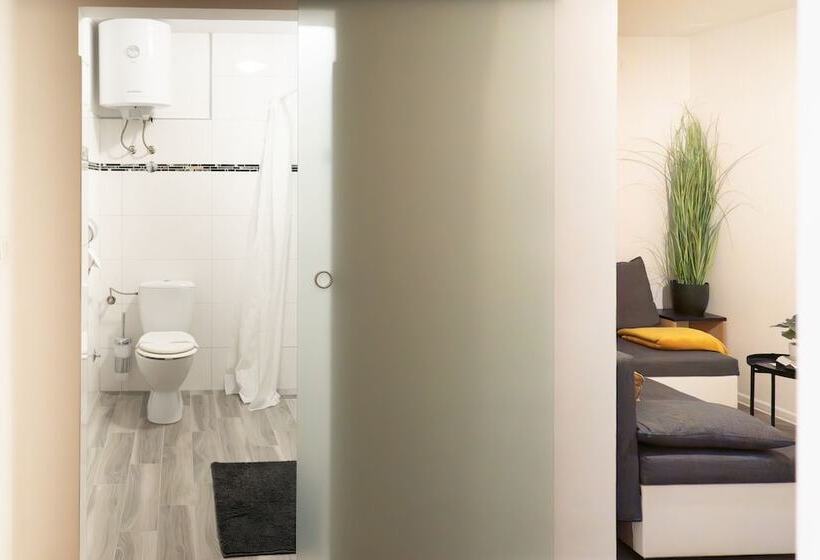 مبيت وإفطار Guesthouse Kod Spavalice