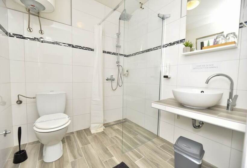 مبيت وإفطار Guesthouse Kod Spavalice