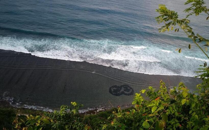 צימר Made Roejas Family