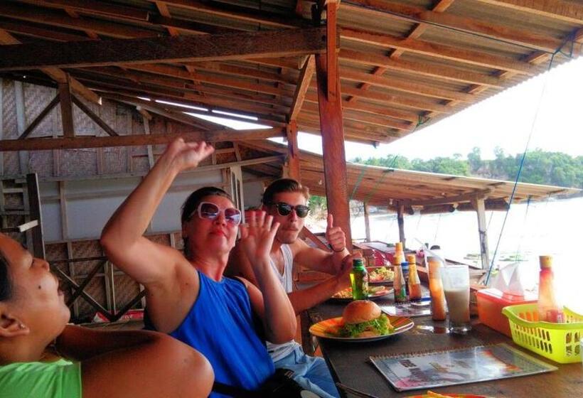 צימר Made Roejas Family