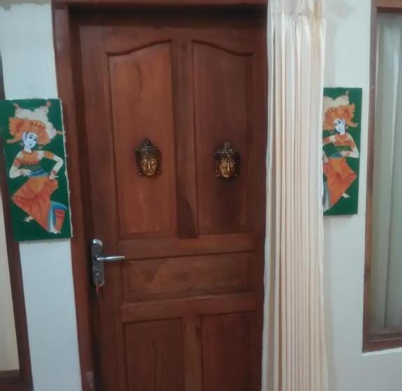 צימר Made Roejas Family