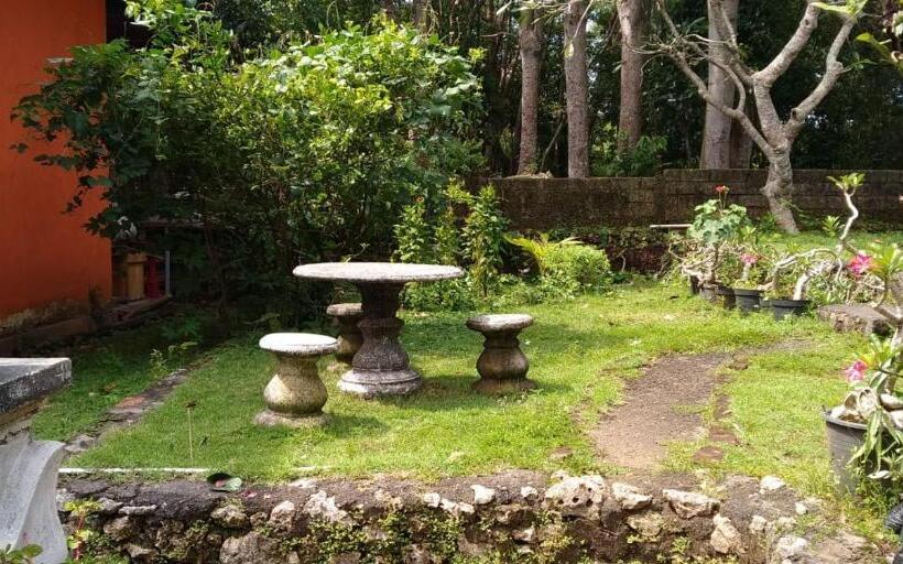 צימר Made Roejas Family