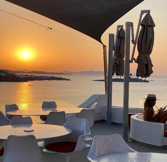 호텔 Absolute Mykonos Suites & More