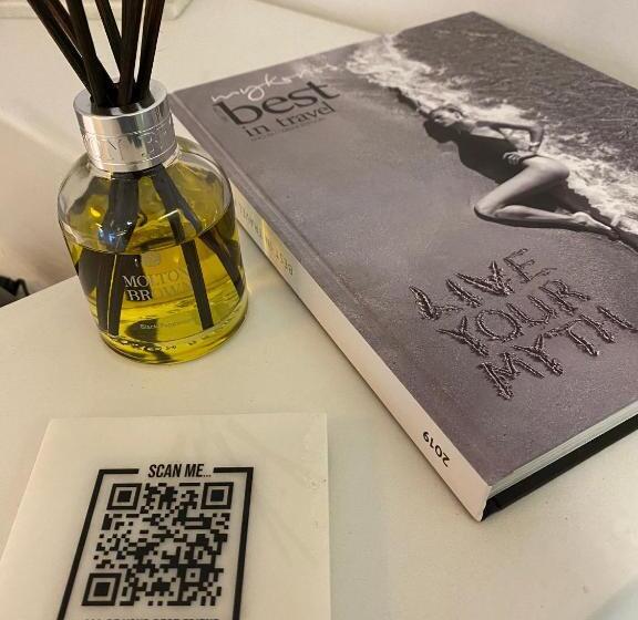 호텔 Absolute Mykonos Suites & More