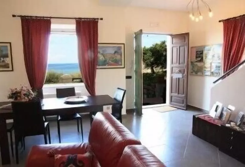 هتل Bouganville B&b
