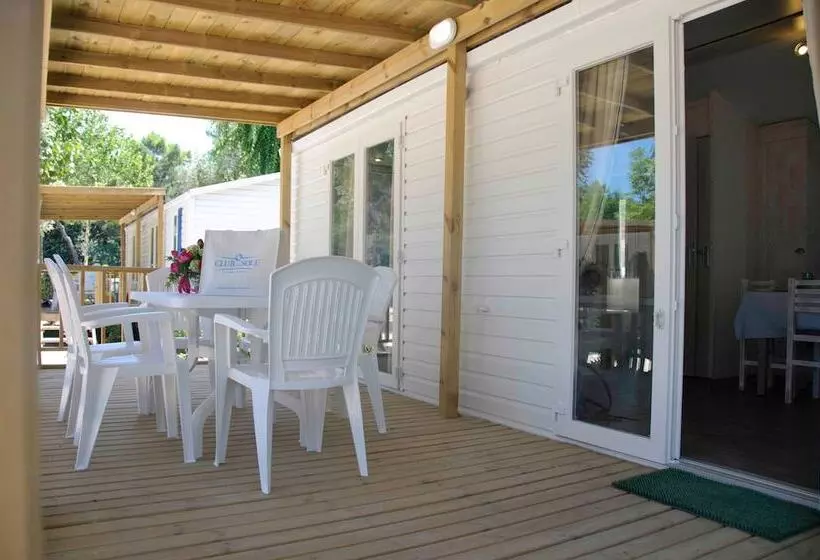 هتل Club Del Sole Marina Family Village